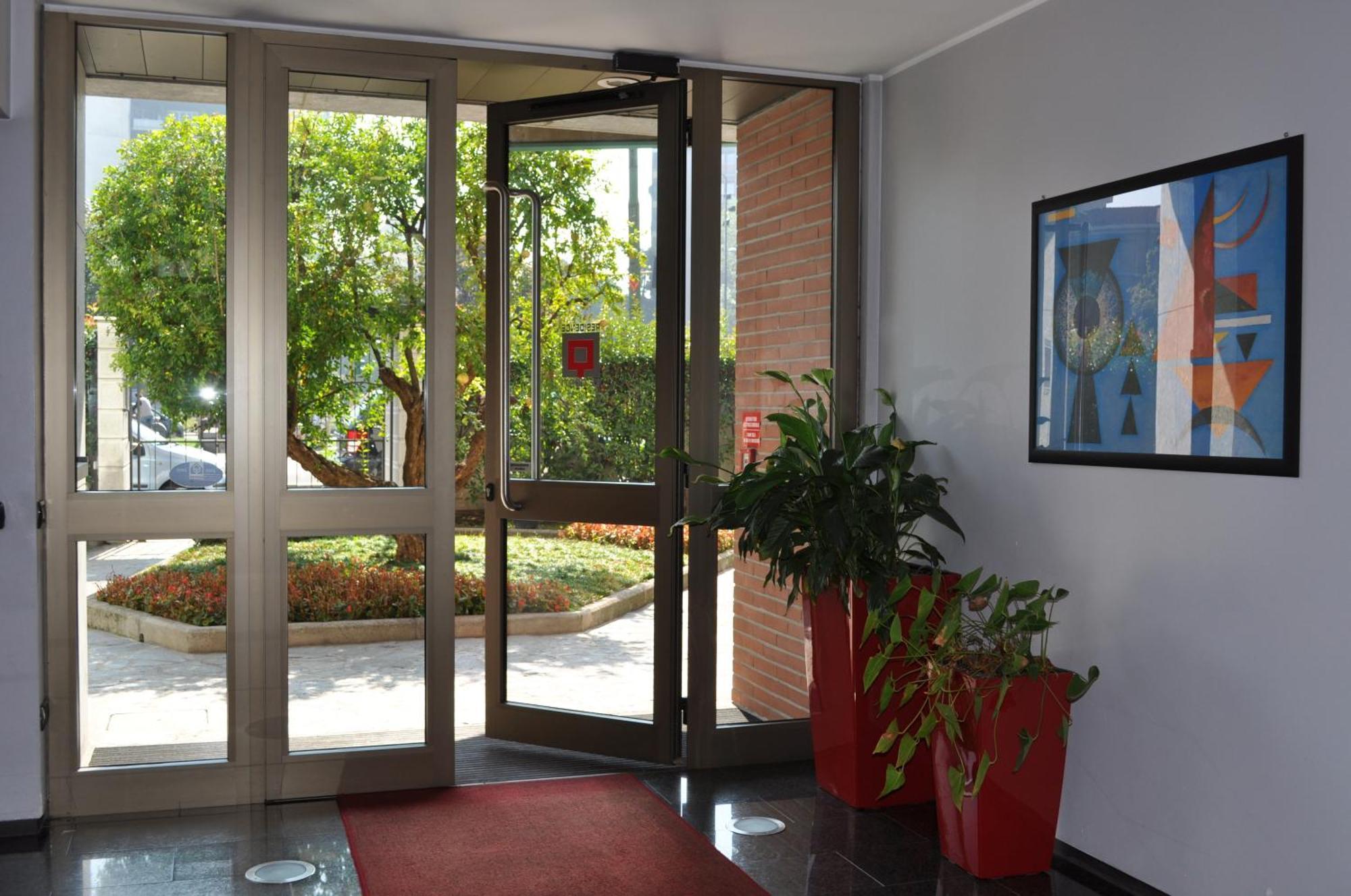 Residence Le Corti Milán Exterior foto